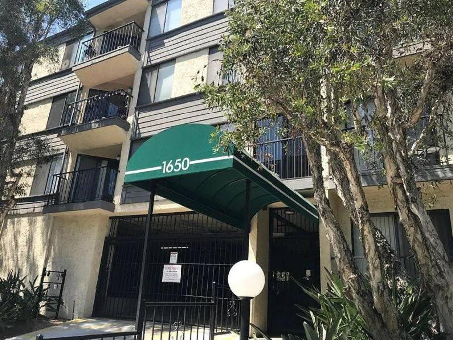 Chic Condo Steps From Petco Park San Diego Exterior foto