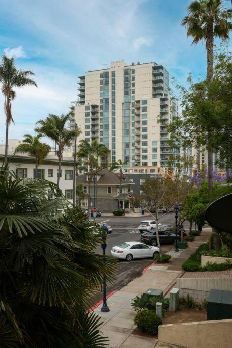 Chic Condo Steps From Petco Park San Diego Exterior foto