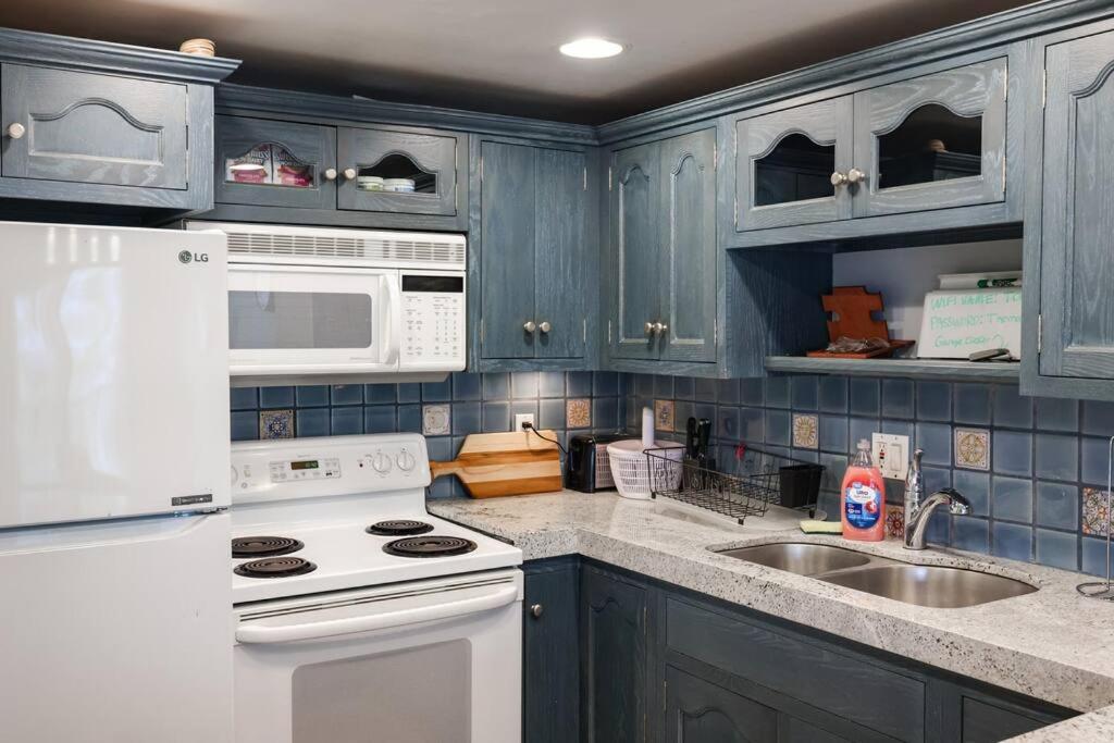Chic Condo Steps From Petco Park San Diego Exterior foto